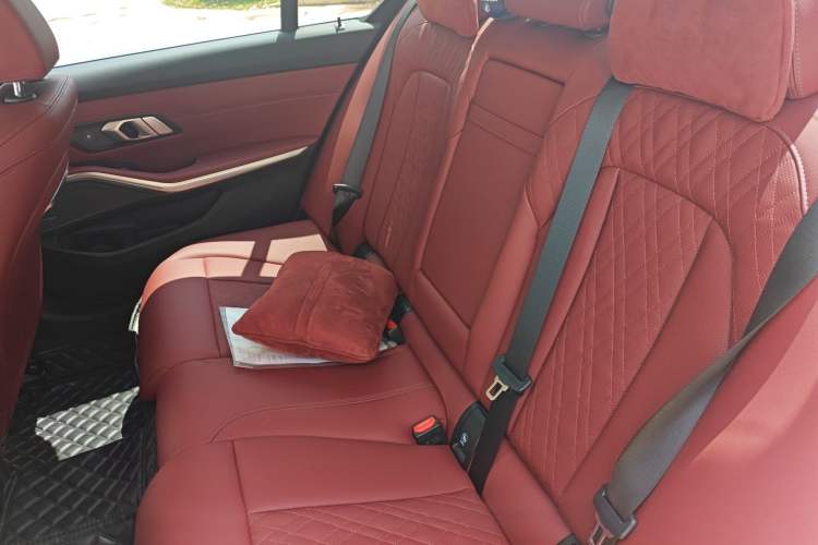 Used BMW 3 Series 2024 325Li M Sport Night Edition Package Left Rear Seat