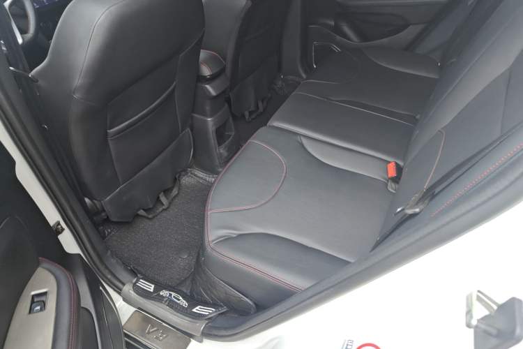 Used Brilliance V3 2016 1.5T Automatic Flagship Model Left Rear Seat