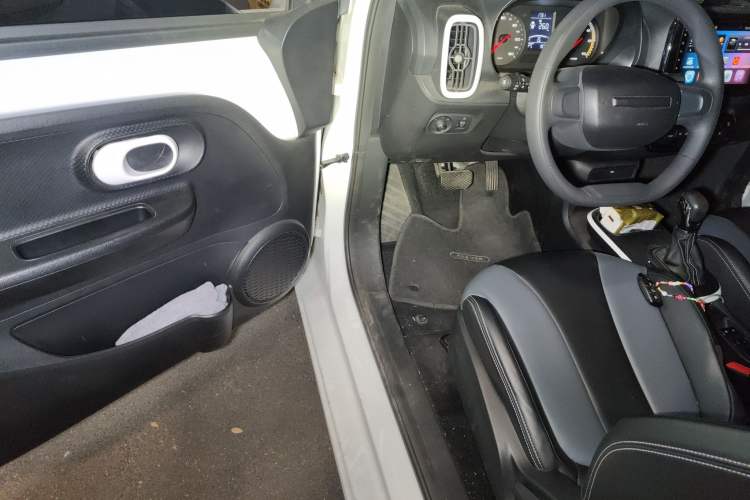 Used Roewe Clever 2022 311km QiQi BoBo Edition