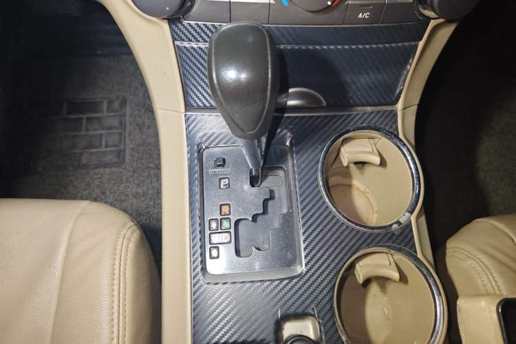 Used Toyota Highlander 2012 2.7L 2WD 5-Seater Elite Edition Gear Lever