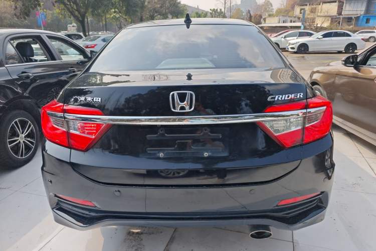 Used Honda Crider 2015 1.8L automatic luxury edition