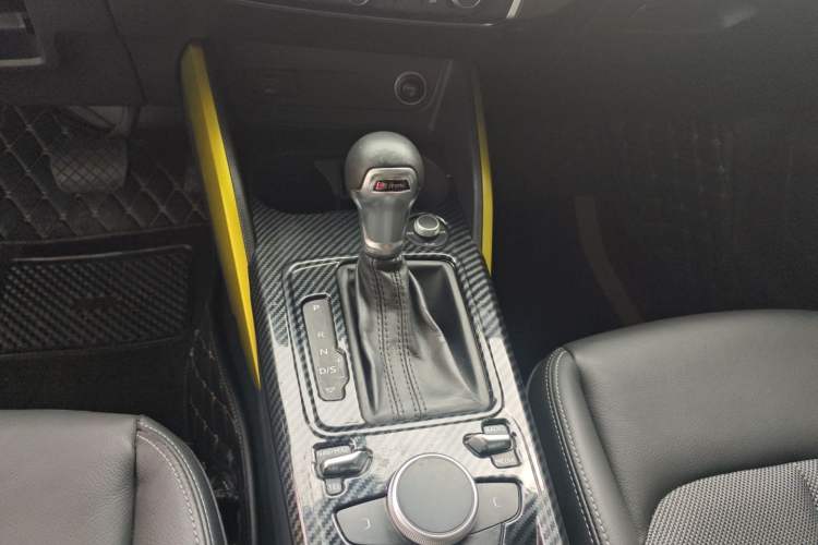 Used Audi Q2L 2018 35 TFSI Fashion Dynamic Version China VI Emission Standard