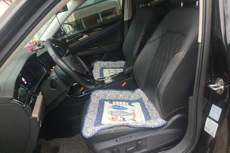 Used Volkswagen Passat 2020 Revised Version 330TSI Luxury Edition China VI Standard