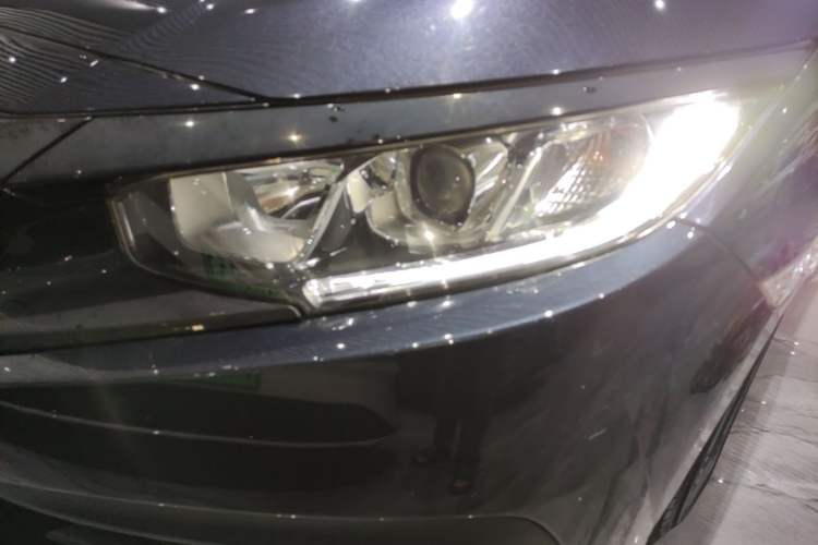 Used Honda Civic 2016 220TURBO CVT Luxury Edition
