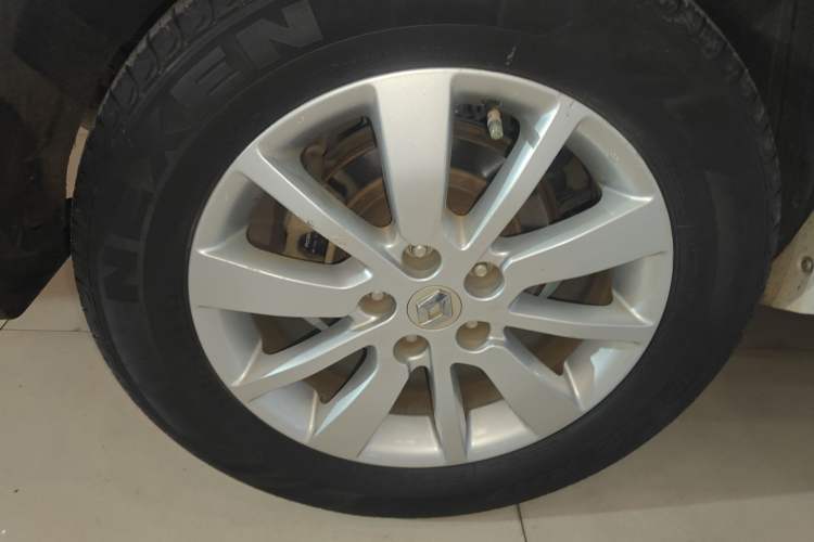 Used Renault Koleos 2014 Revised Version 2.0L Two-Wheel Drive Fashion Edition Exterior 8