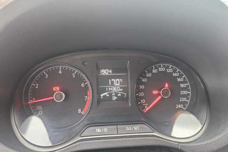 Used Volkswagen Polo 2016 1.4L Manual Fashion Model