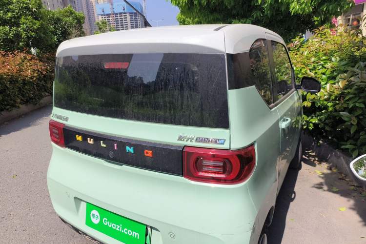 Used Wuling Hongguang MINIEV 2022 Macaron Premium Model – Lithium Iron Phosphate
