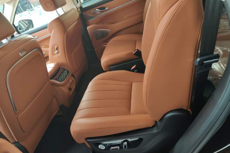 Used Wey Lanshan 2025 Four-Wheel Drive Max