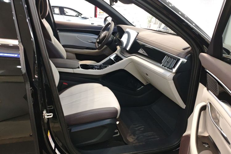 Used BYD Song PLUS New Energy 2025 EV Intelligent Driving Edition 520km Luxury Model
