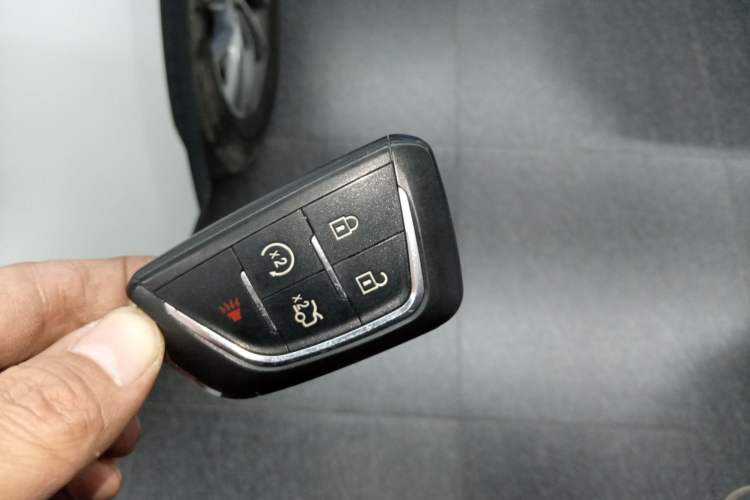 Used MG HS 2020 20T Automatic Two-Wheel Drive Ultra-Luxury Version China VI Standard
