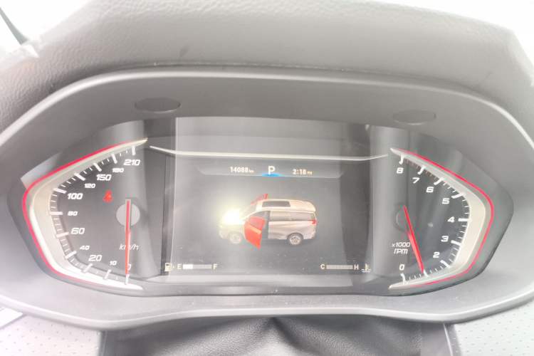 Used SAIC MAXUS G50 2022 1.5T Automatic Comfort Touring B Odometer Close Up