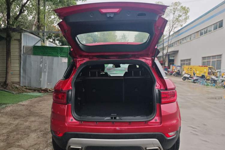 Used Land X7 2015 2.0T Panoramic Prestige Edition
