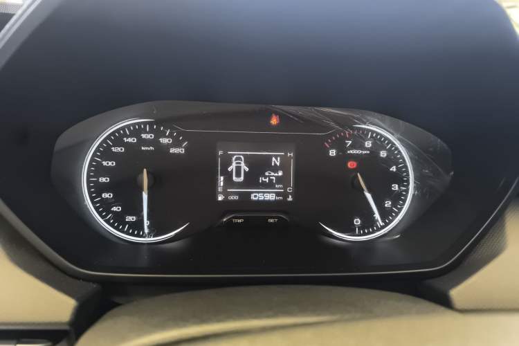 Used Wuling Alvez 2022 1.5L Manual Free-Style Model