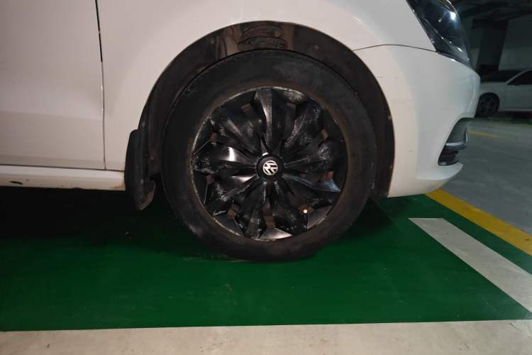 Used Volkswagen Polo 2018 1.5L Automatic Enjoyment Model Right Front Wheel Hub