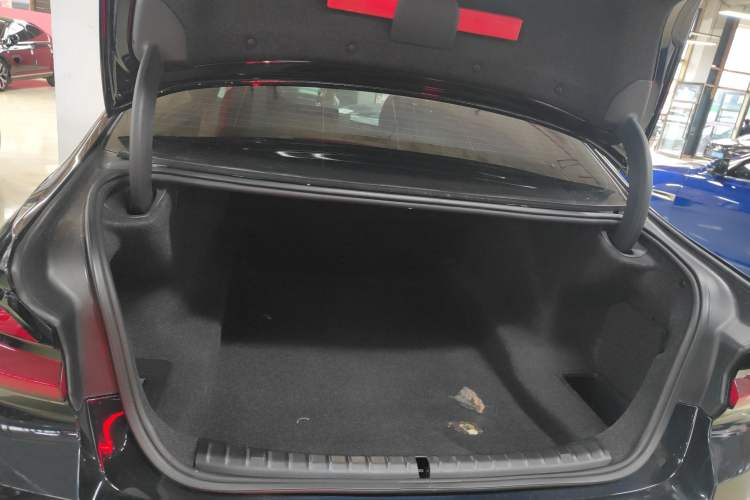 Used BMW 5 Series 2022 Second Facelift 525Li M Sport Package
