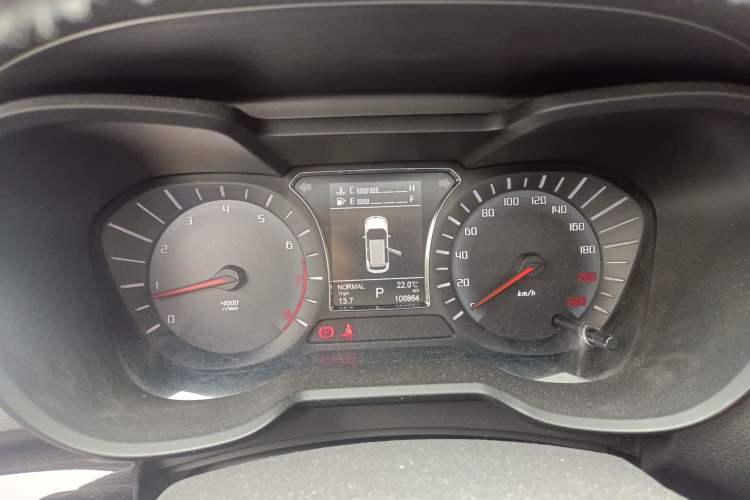Used GAC Trumpchi GS4 2017 235T G-DCT Two-Wheel Drive Elite Edition Instrument Cluster