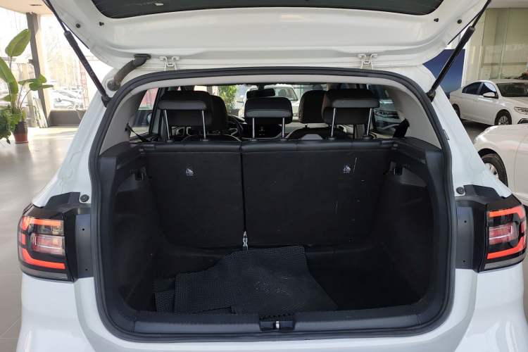 Used Volkswagen Tacqua 2023 200TSI DSG Joy-Connect Edition Trunk