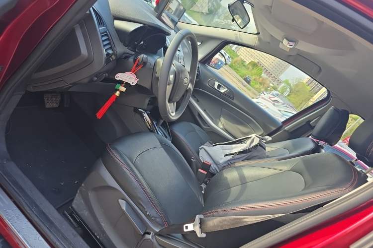 Used Ford EcoSport 2013 1.5L Automatic Fashion Model Left Front Seat