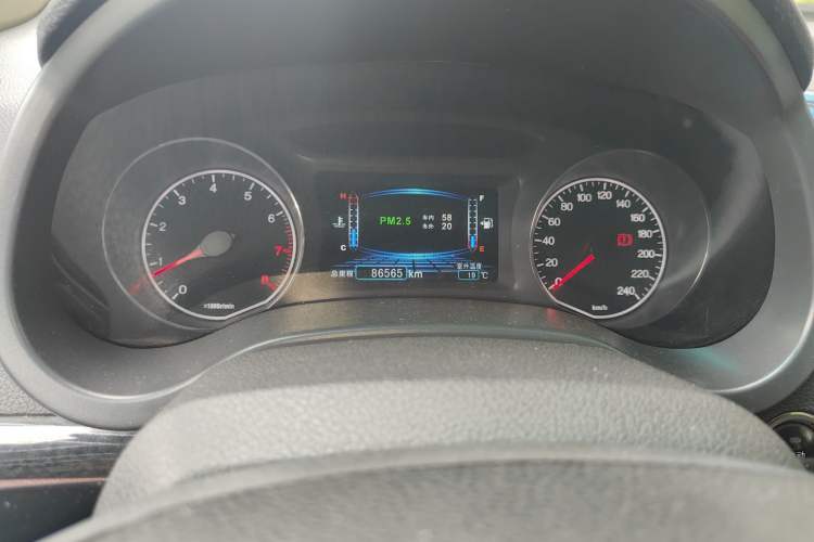Used BYD Surui 2015 1.5L Manual Luxury Model Instrument Cluster