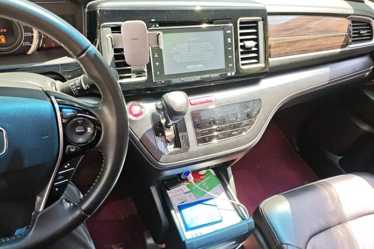 Used Honda Elysion 2016 2.4L Supreme Edition Audio And AC Panel