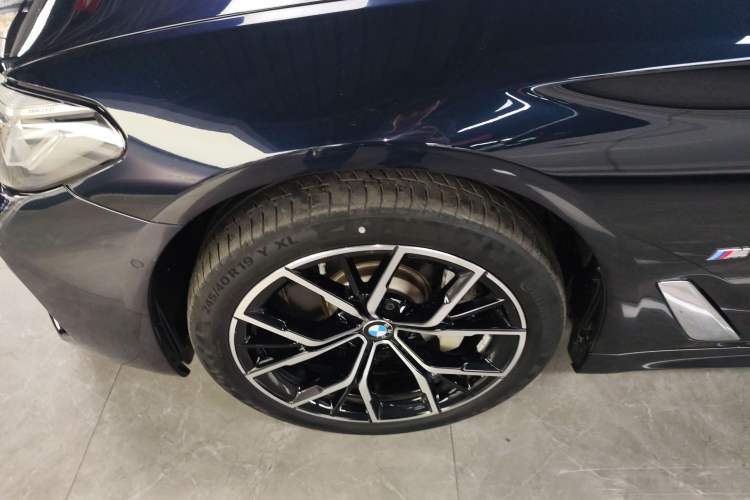 Used BMW 5 Series 2023 530Li Luxury Edition M Sport Package