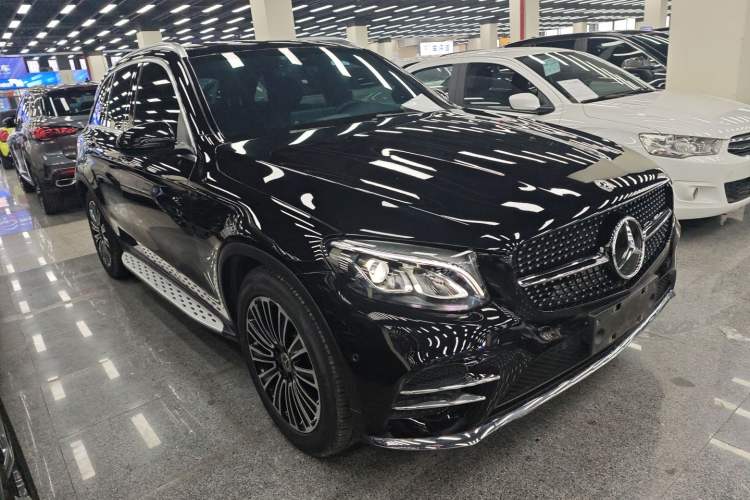 Used Mercedes-Benz GLC 2018 Facelifted GLC 260 4MATIC Dynamic Edition Exterior 1