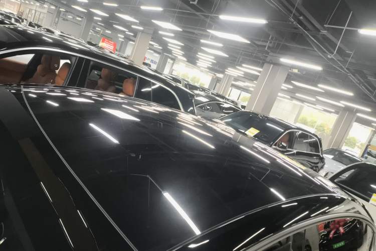 Used Tesla Model Y L 2025 Model Long-Range All-Wheel-Drive Version