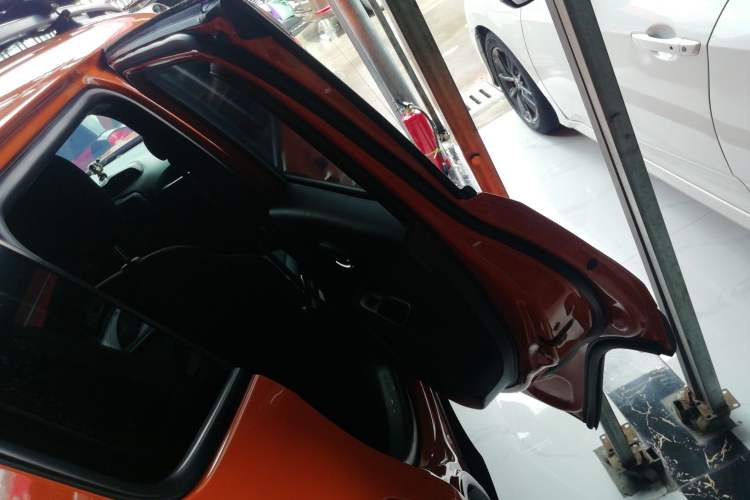 Used Jeep Renegade 2018 Connected Large Screen Version 180T Automatic High-Energy Edition
