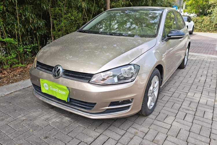 Used Volkswagen Golf 2017 1.6L Automatic Comfort Million-Vehicle Anniversary Edition