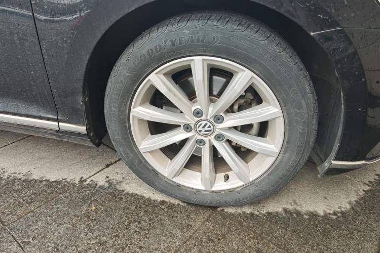 Used Volkswagen Magotan 2019 330TSI DSG Leading Model China VI Standard
