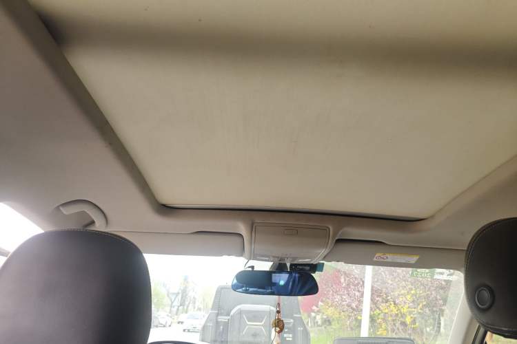 Used Volkswagen Tiguan L 2017 330TSI Automatic Two-Wheel Drive Luxury Edition