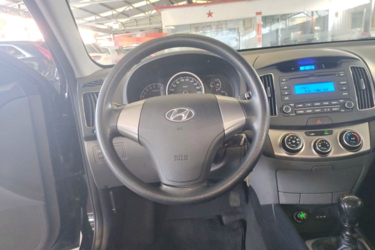Used Hyundai Celesta 2015 1.6L Manual Comfort Model