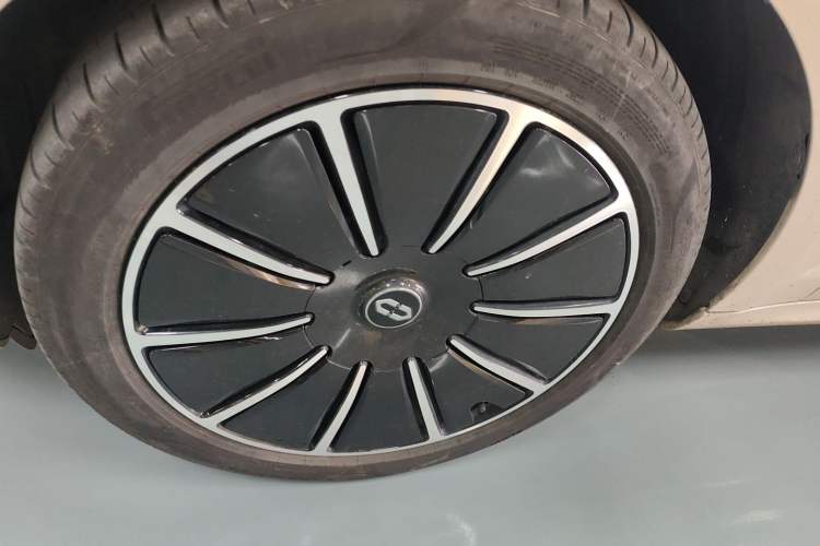 Used Hima AITO M5 2022 Pure Electric All-Wheel-Drive Performance Edition Exterior 4