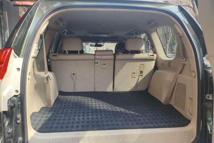 Used Toyota Prado 2010 4.0L Automatic TX-L NAVI