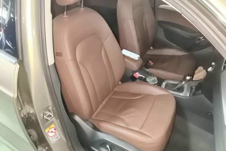 Used Audi Q3 2017 35 TFSI Style Edition Right Front Seat