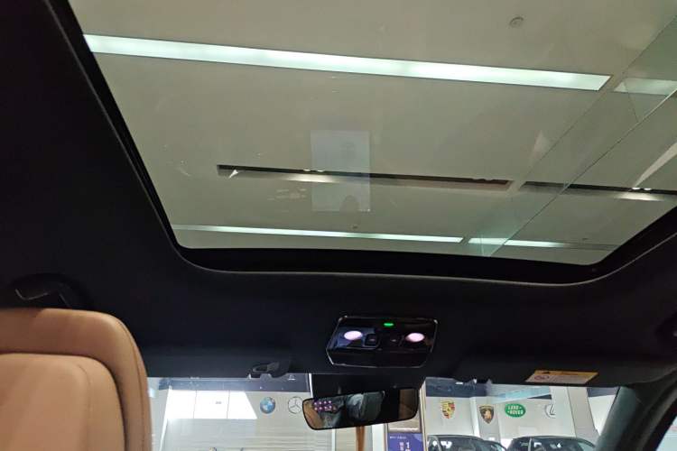 Used Nio ES8 2020 580 km Range Six-Seater Version Headliner