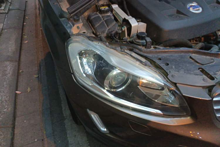 Used Volvo XC60 2014 Restyled T5 Zhiya Edition Right Front Headlight