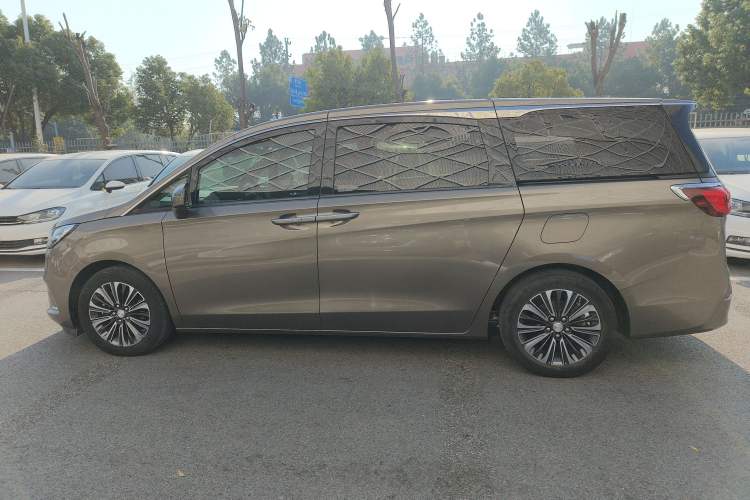 Used Buick GL8 2020 ES Land Cruiser 653T Luxury Model
