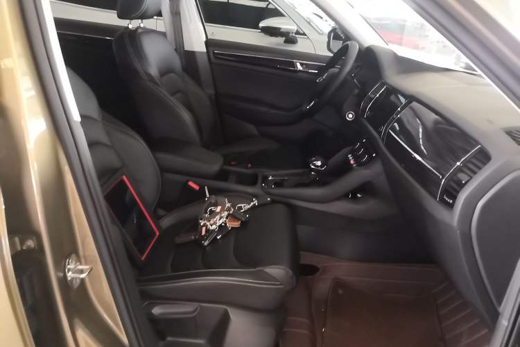 Used Skoda Kodiaq 2017 TSI380 7-Seater Four-Wheel-Drive Flagship Edition Right Front Seat