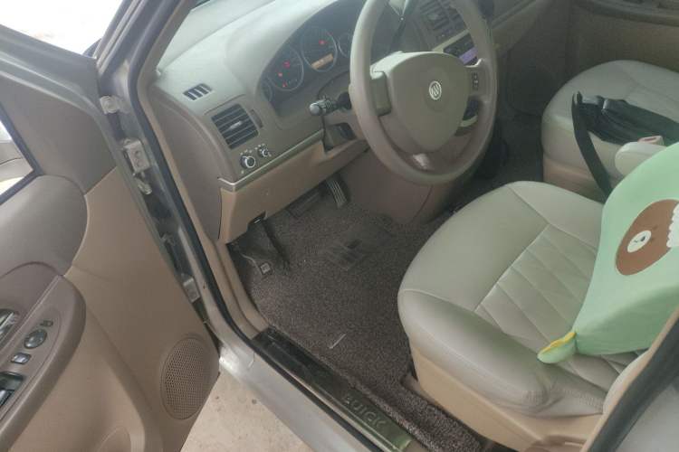 Used Buick GL8 2014 2.4L Classic Edition