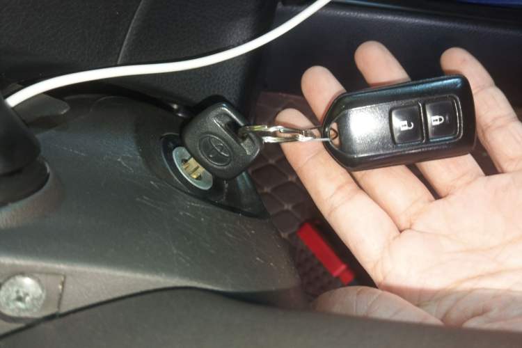 Used Toyota YARiS L Zhi Xuan 2015 1.5E Automatic Charm Edition
