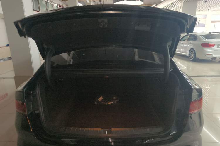 Used BYD Qin PLUS 2024 HONOR Edition DM-i 55KM Leading Model
