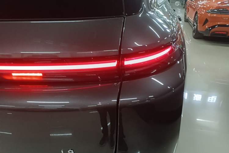 Used Li Auto L8 2024 Ultra Model
