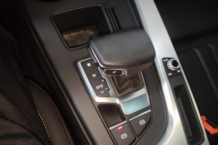 Used Audi A4L 2023 40 TFSI Fashion Dynamic Model