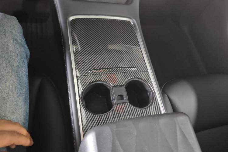 Used Tesla Model Y 2022 Long-Range All-Wheel-Drive Version Gear Lever