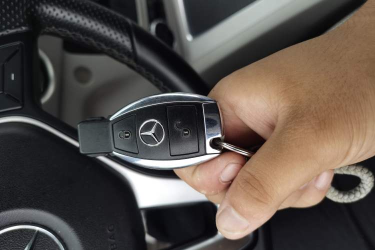 Used Mercedes-Benz GLK-Class 2013 GLK 300 4MATIC Dynamic Edition Vehicle Key