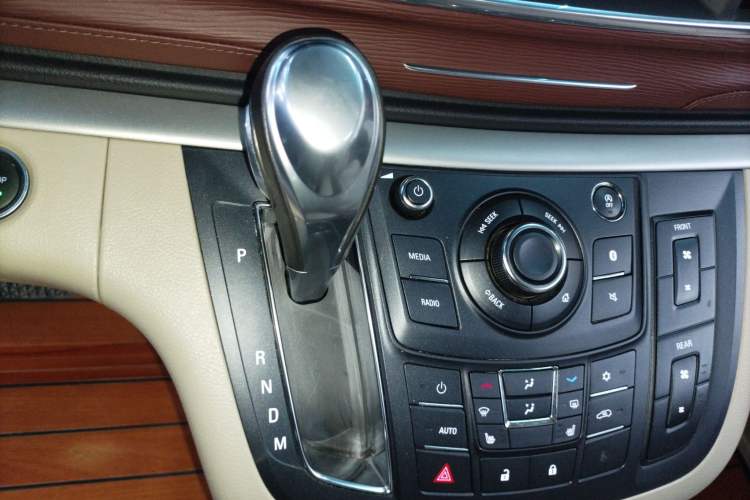 Used Buick GL8 2018 28T Prestige Version China VI Standard
