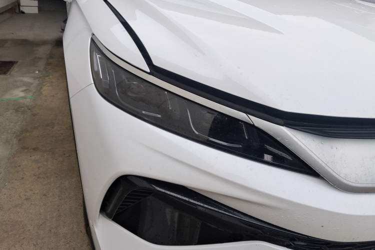 Used BYD Song Pro New Energy 2026 Model DM-i 220KM Beyond Version Right Front Headlight