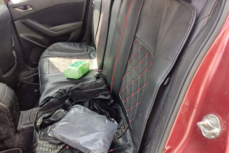 Used Mazda 3 Axela 2017 Sedan 1.5L Automatic Comfort Model Emission Standard China V