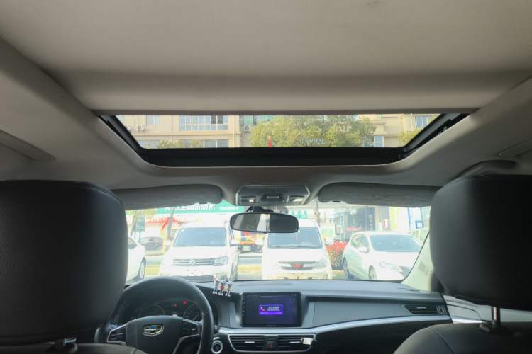 Used Geely Auto Emgrand GT 2015 2.4L Comfort Model Headliner